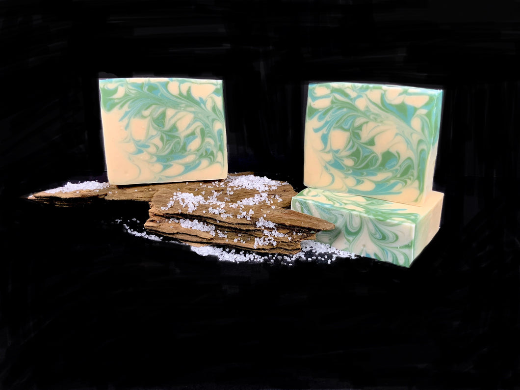 Sea Salt & Driftwood (Goat Milk)